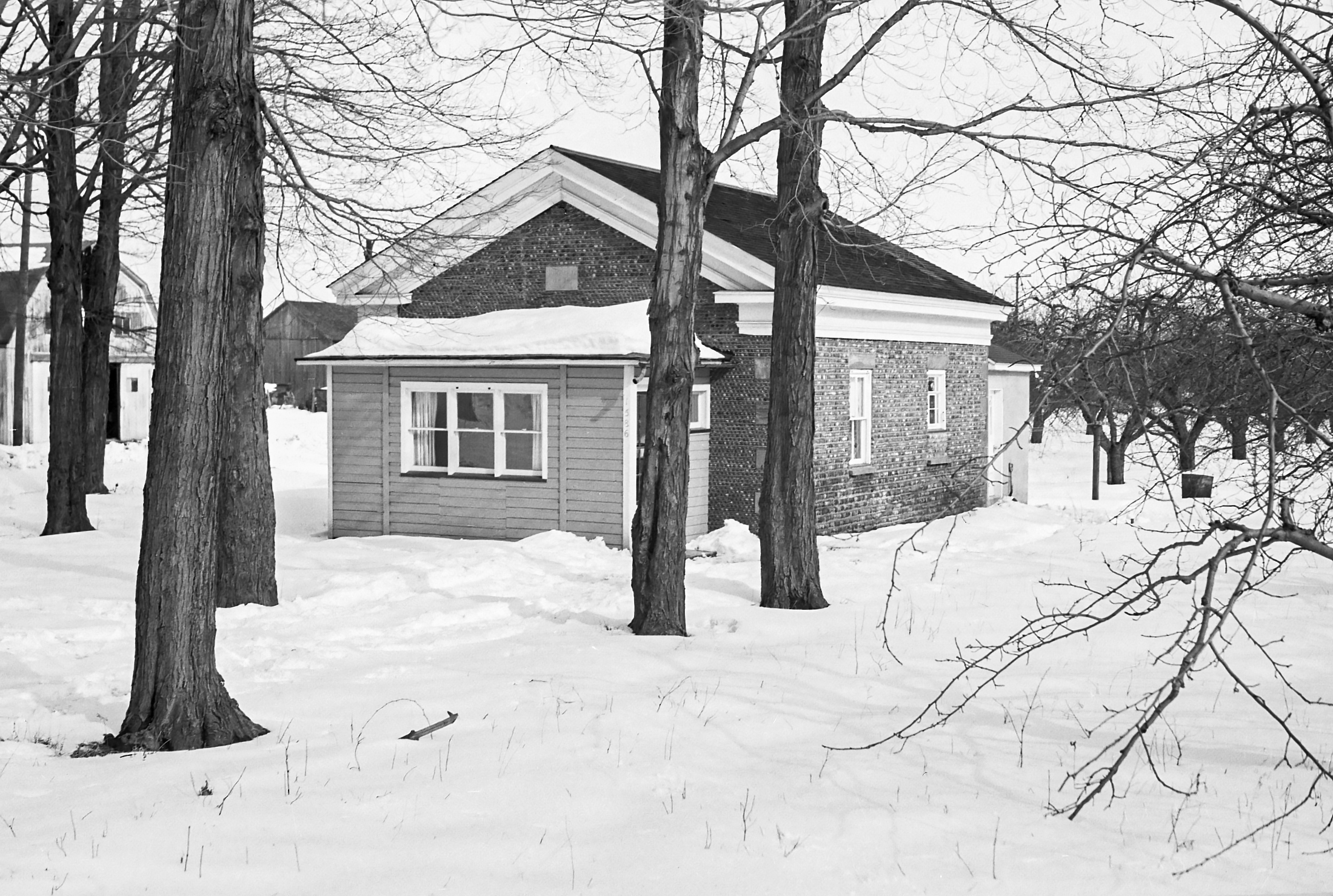 Pen-1 Dist 11 School 1